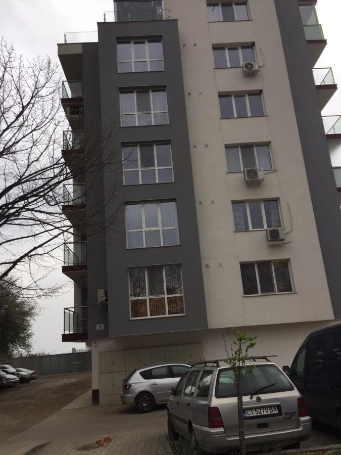 Apartamento Уютен Нов Апартамент - Стара Загора С Две Спални Exterior foto