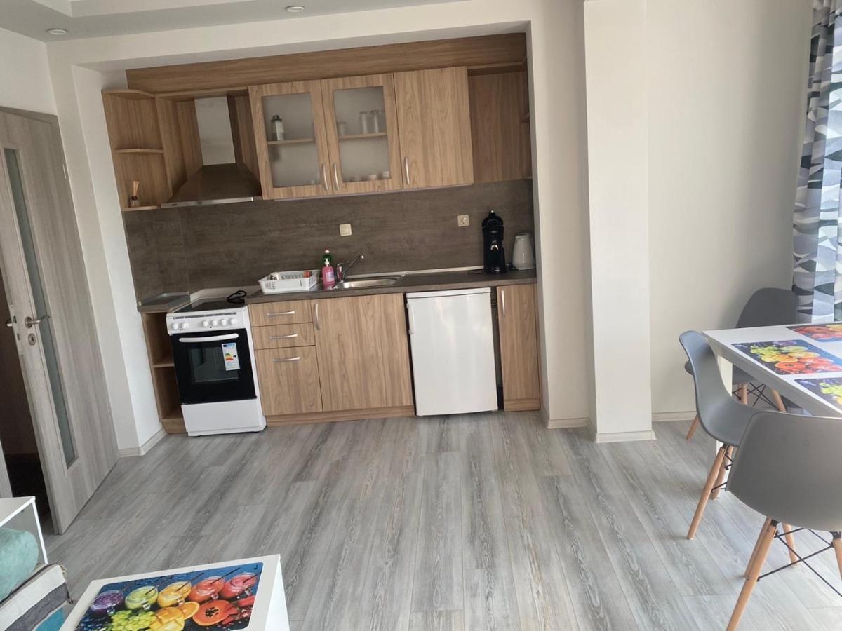 Apartamento Уютен Нов Апартамент - Стара Загора С Две Спални Exterior foto
