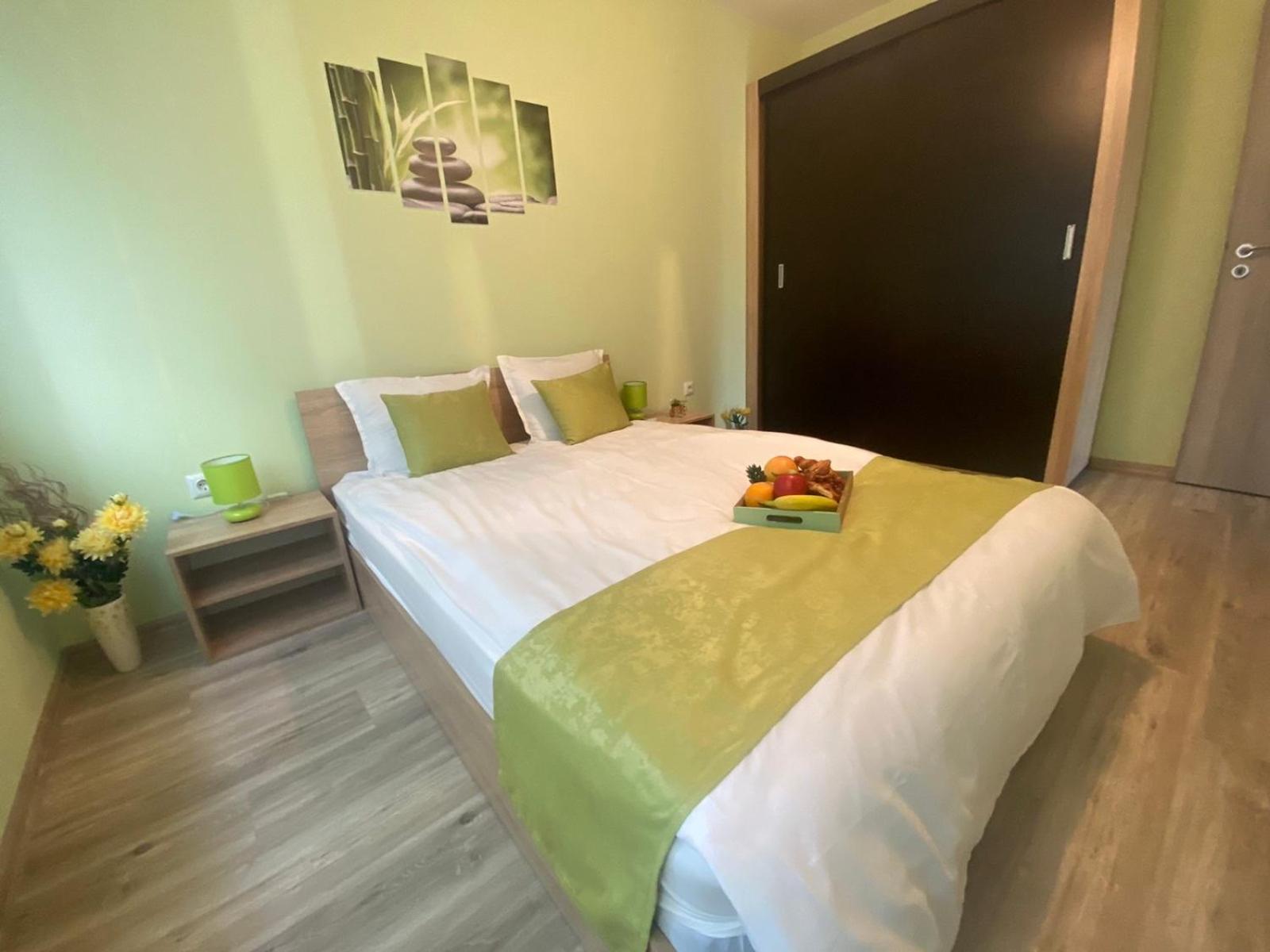 Apartamento Уютен Нов Апартамент - Стара Загора С Две Спални Exterior foto